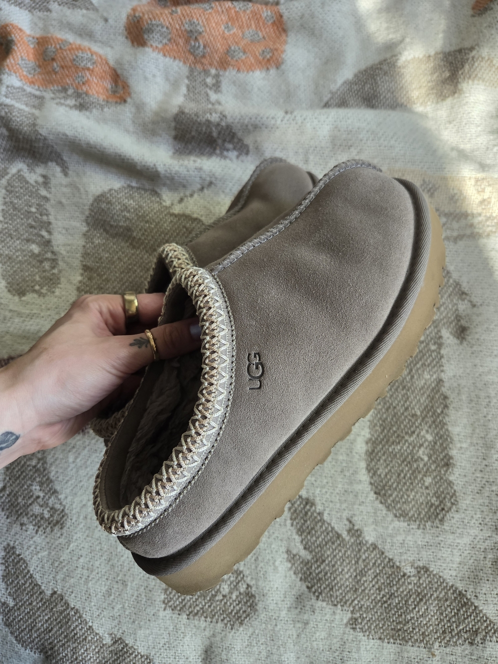 UGG Tasman